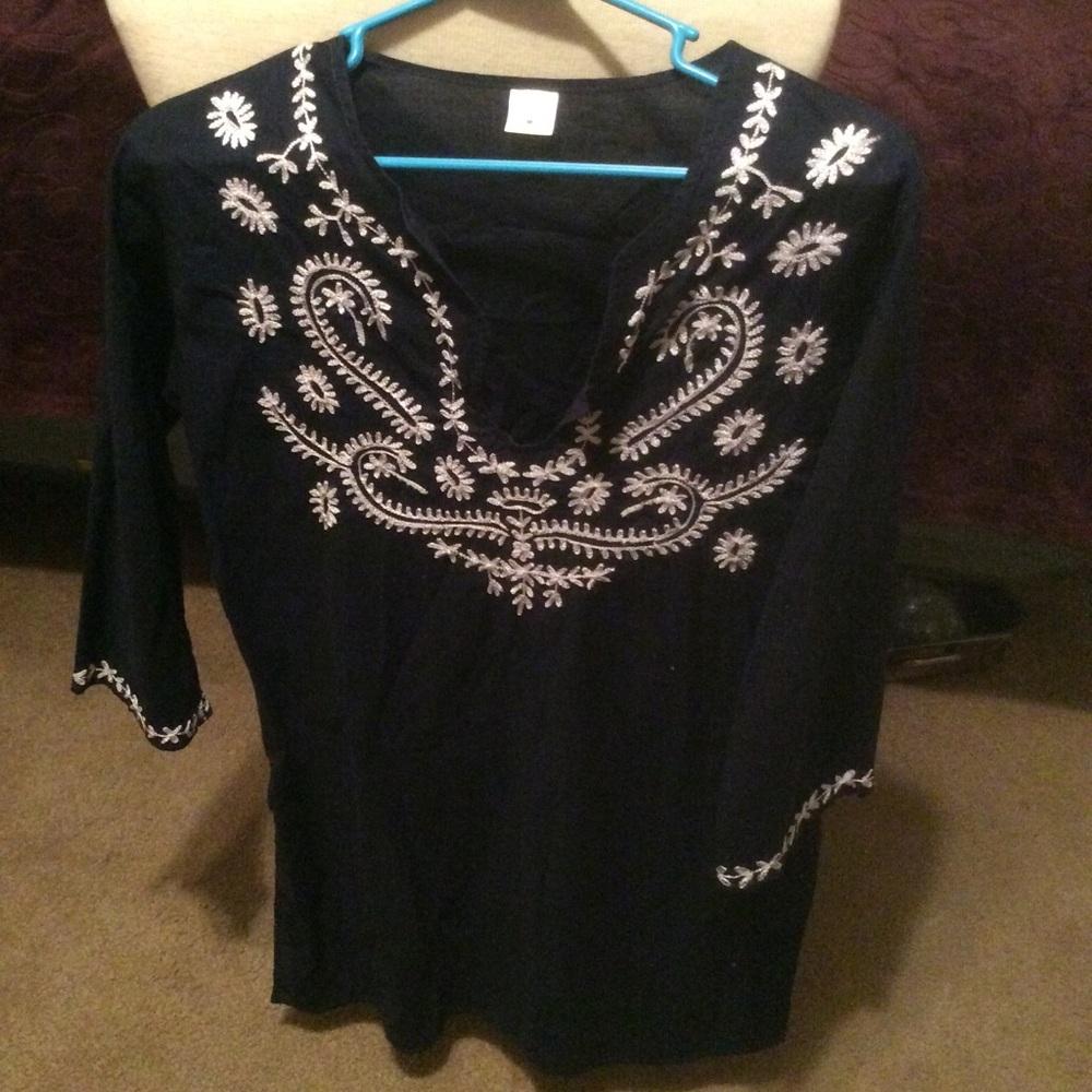 Highness size medium tunic top